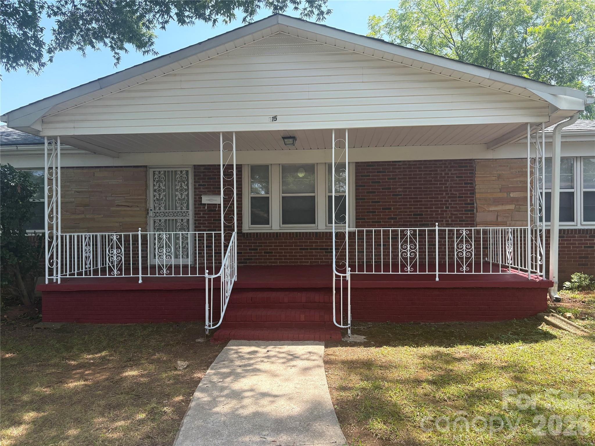 315 Parkview Avenue Property Photo 3