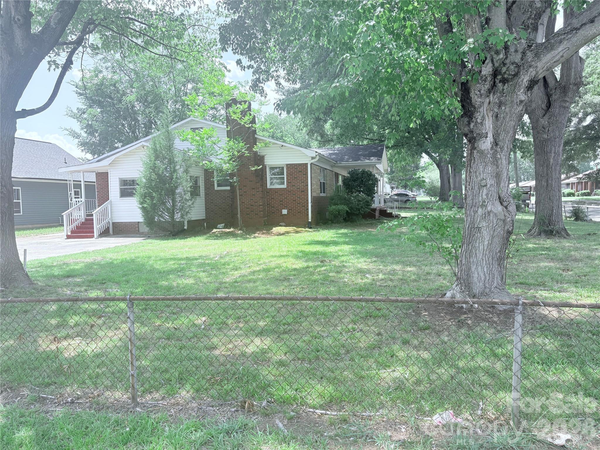 315 Parkview Avenue Property Photo 4