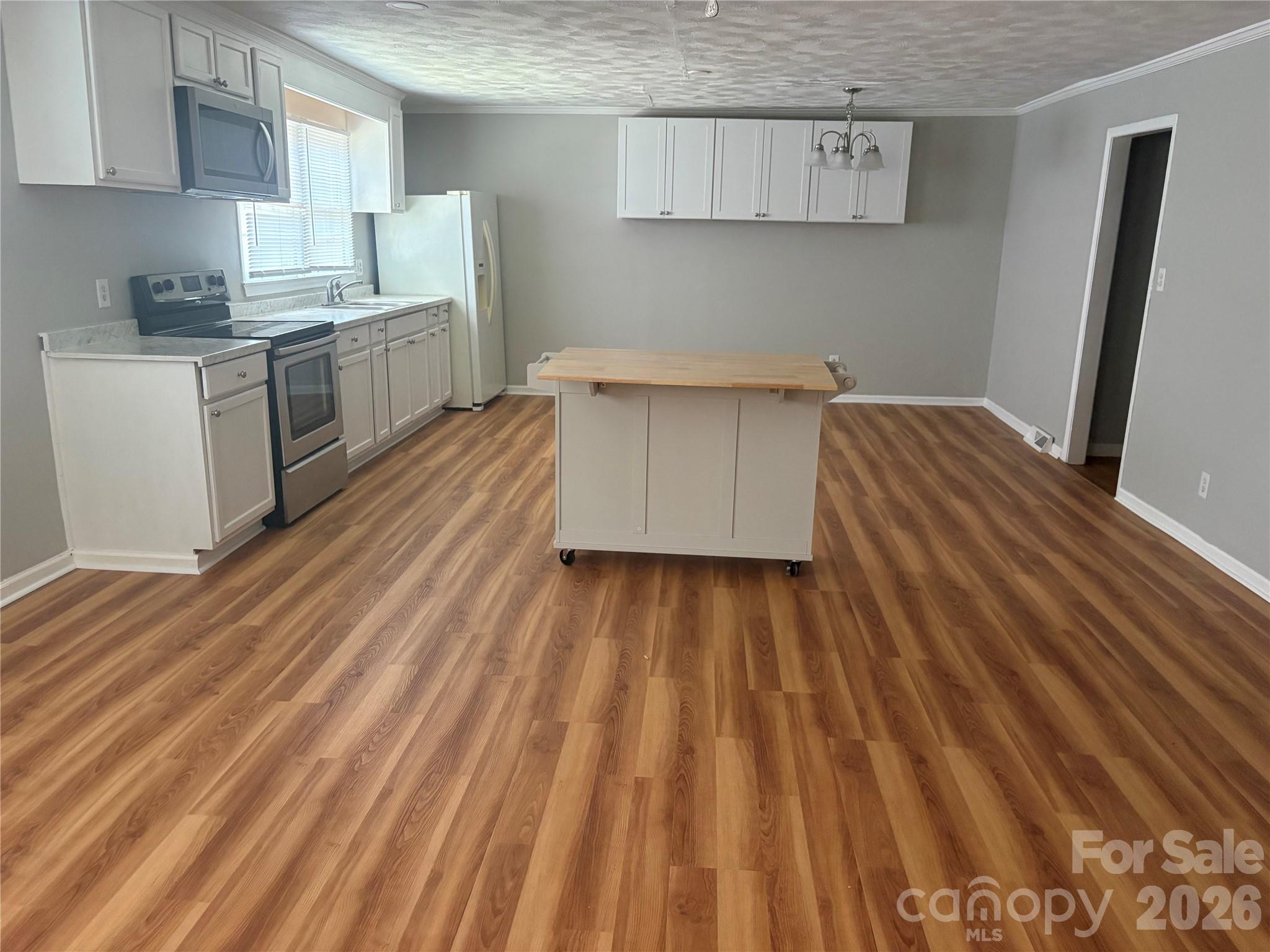 315 Parkview Avenue Property Photo 8