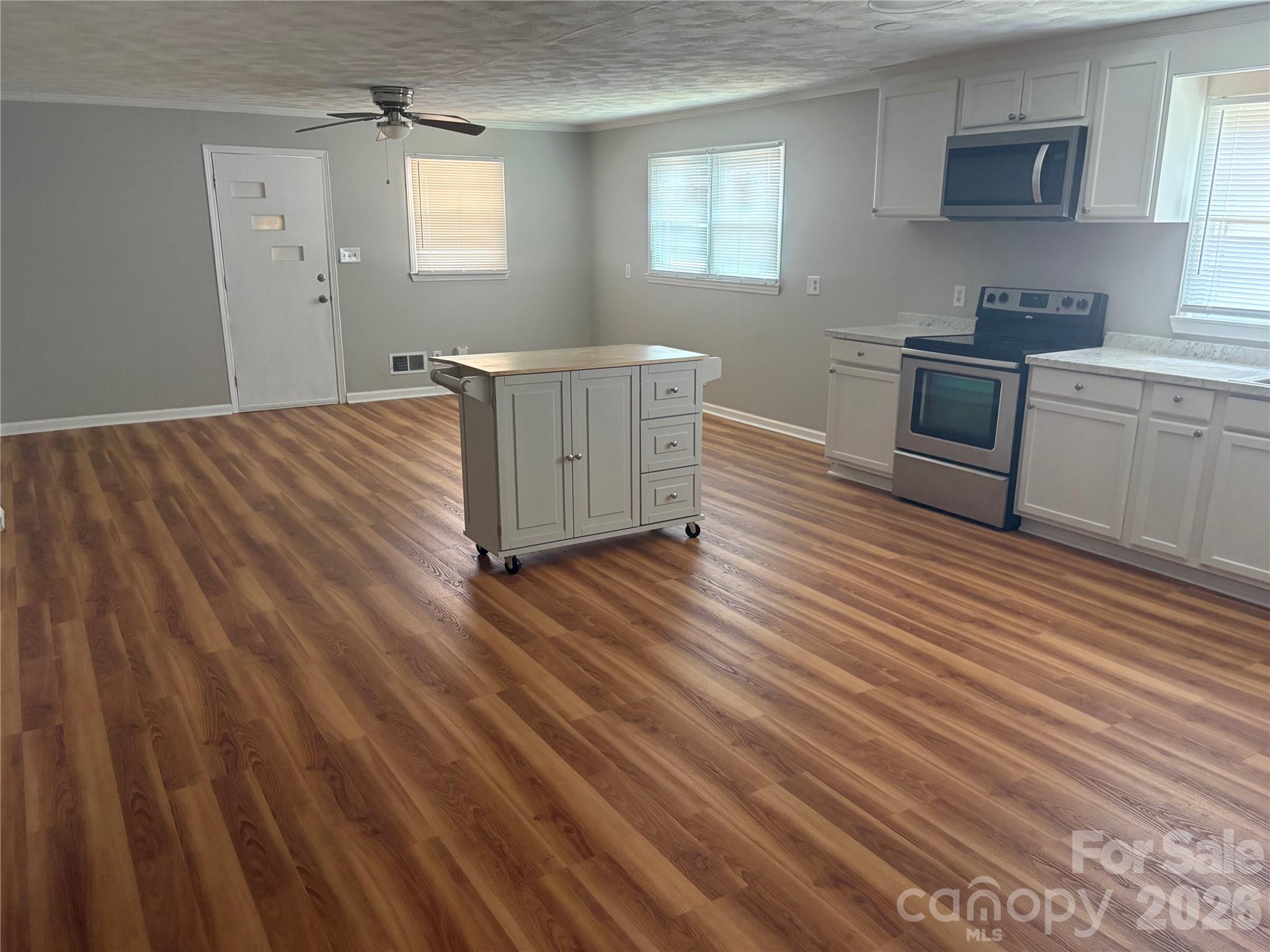 315 Parkview Avenue Property Photo 9
