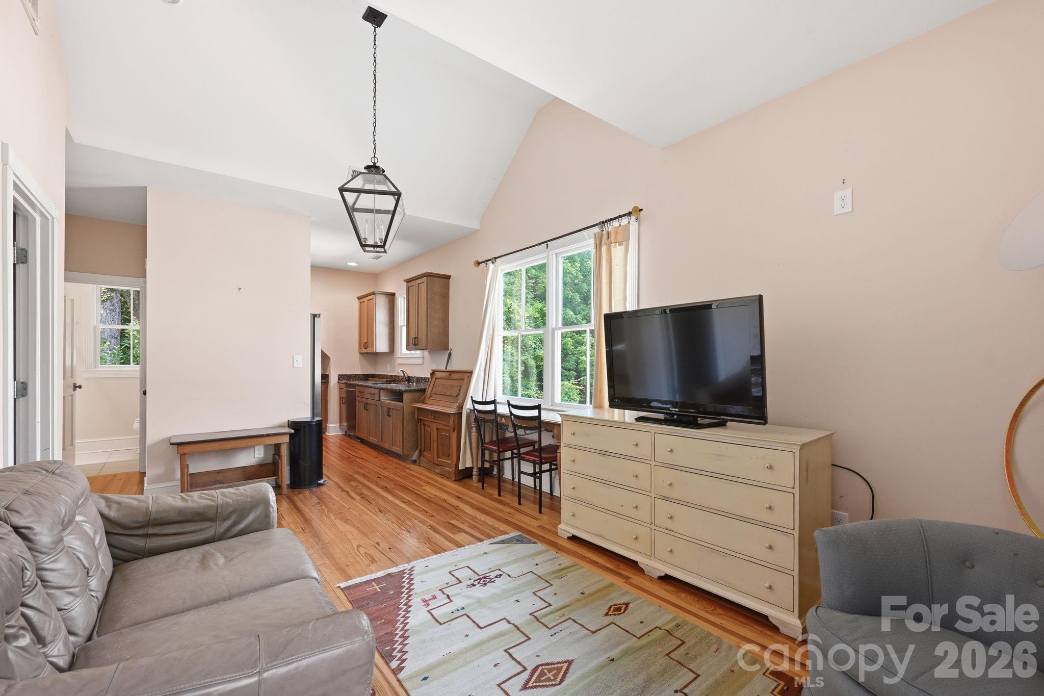 519 South Street Property Photo 41