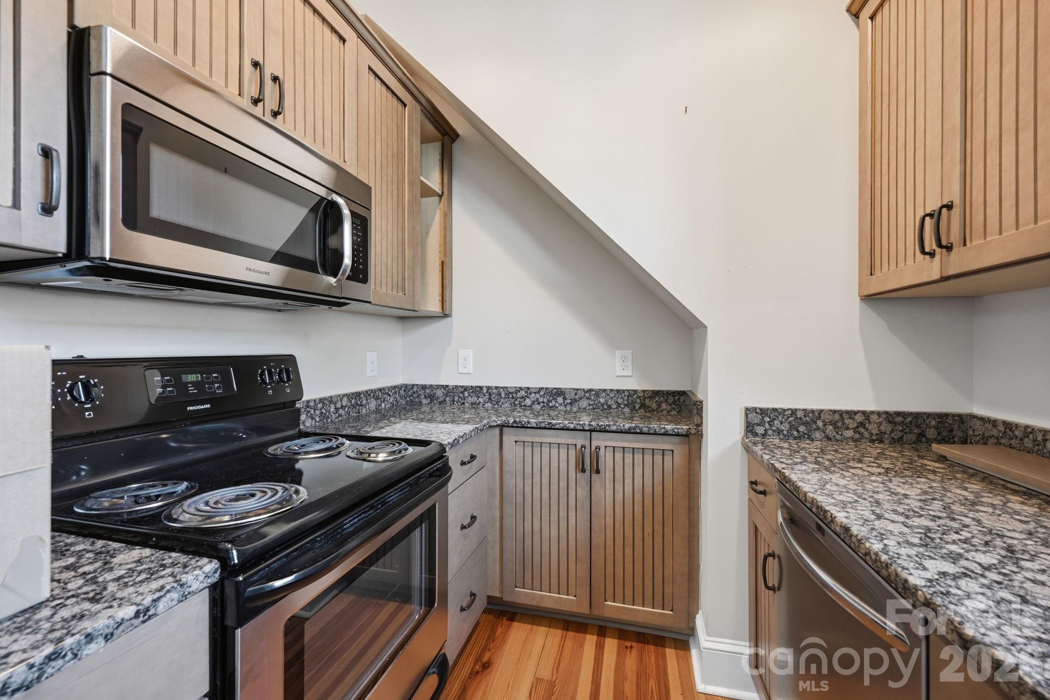519 South Street Property Photo 43