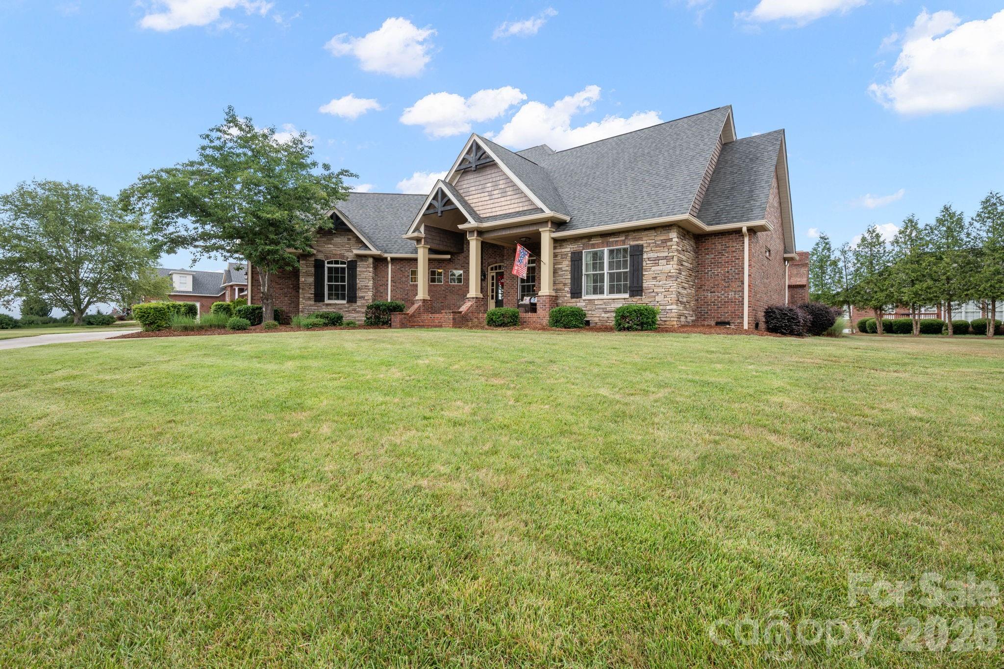 708 Cedar Hill Drive Property Photo 1