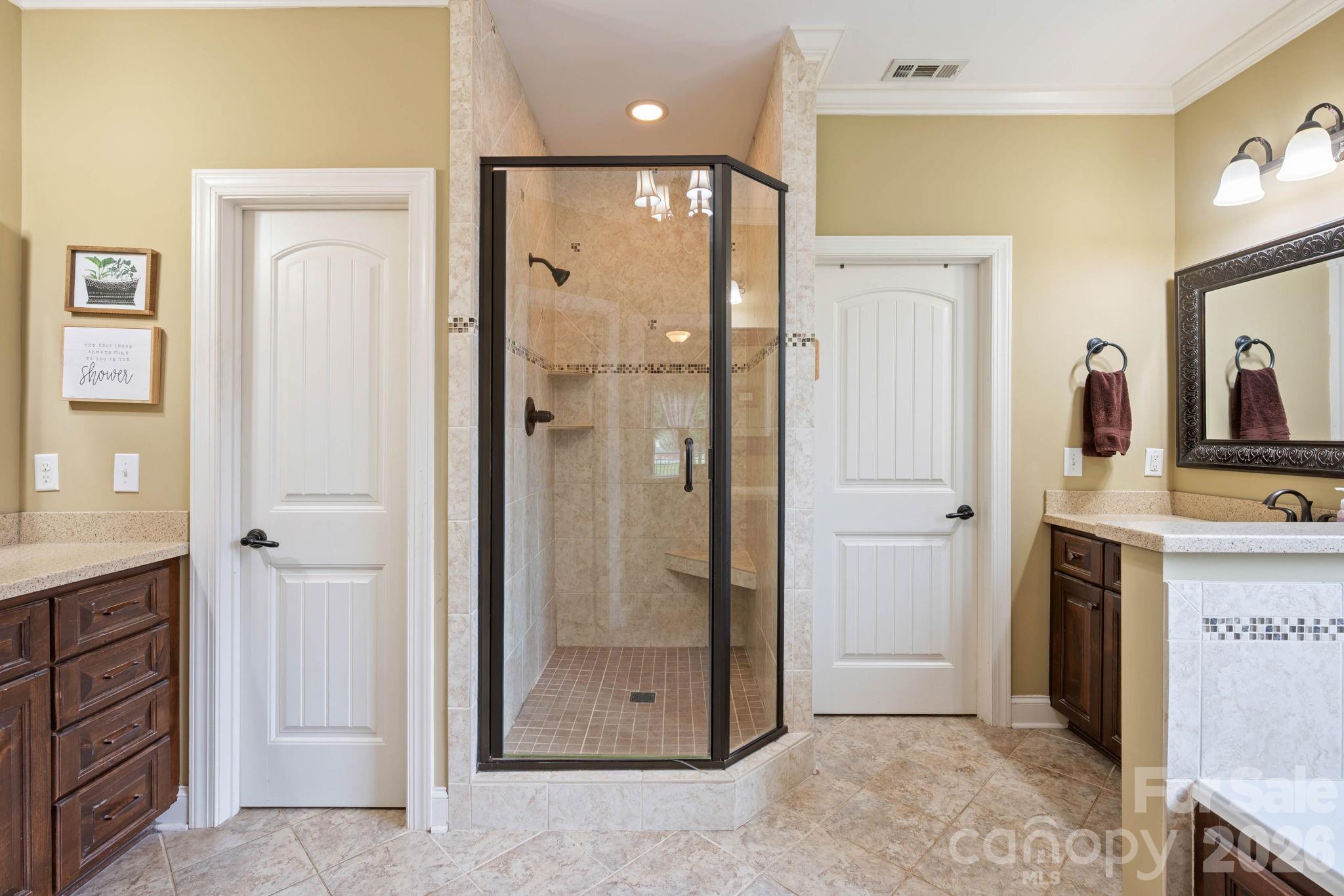 708 Cedar Hill Drive Property Photo 24