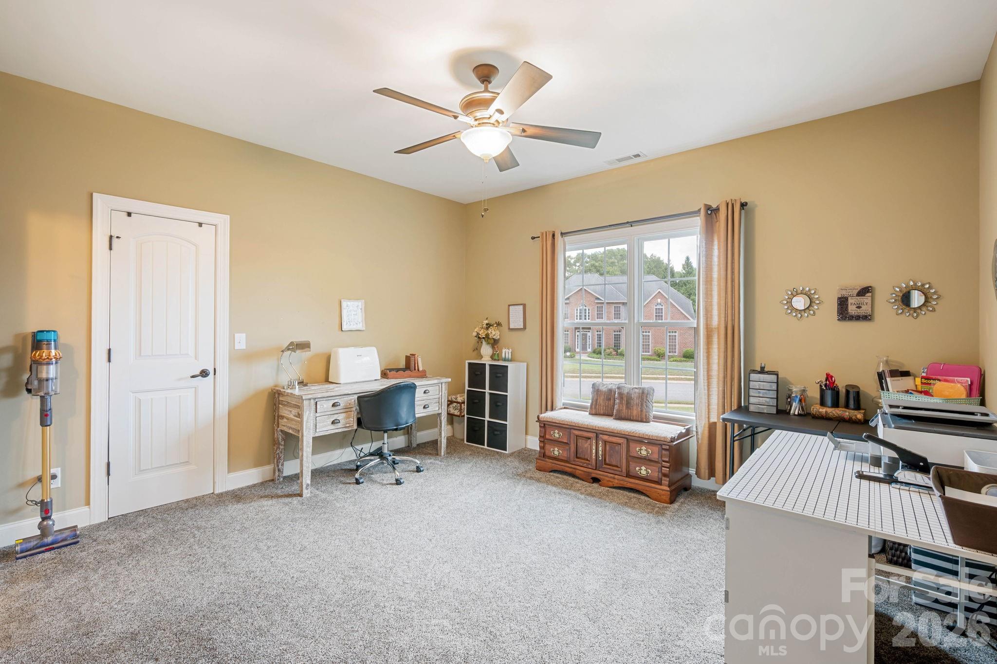 708 Cedar Hill Drive Property Photo 28