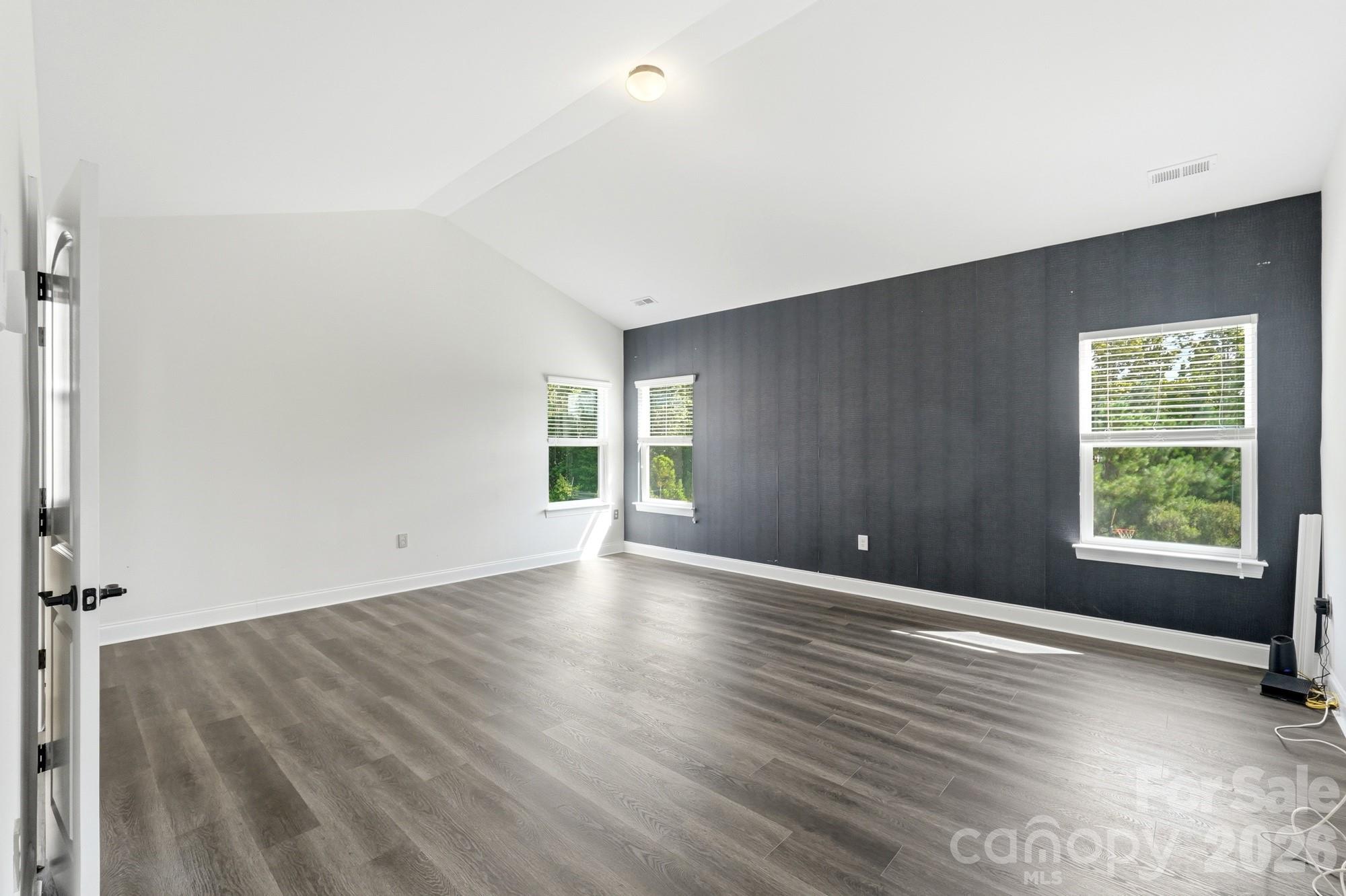 102 Chadderton Way Property Photo 26