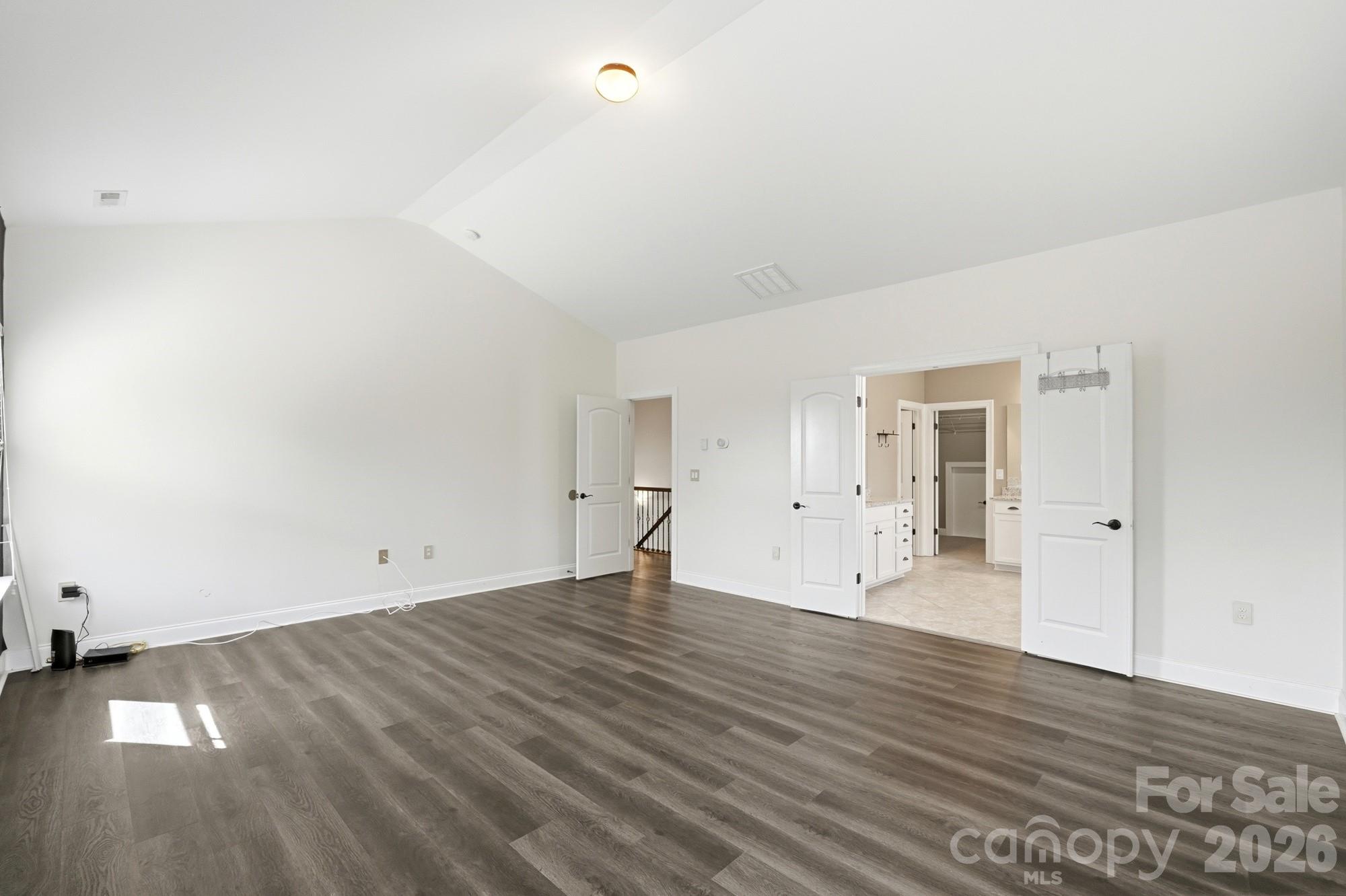 102 Chadderton Way Property Photo 28