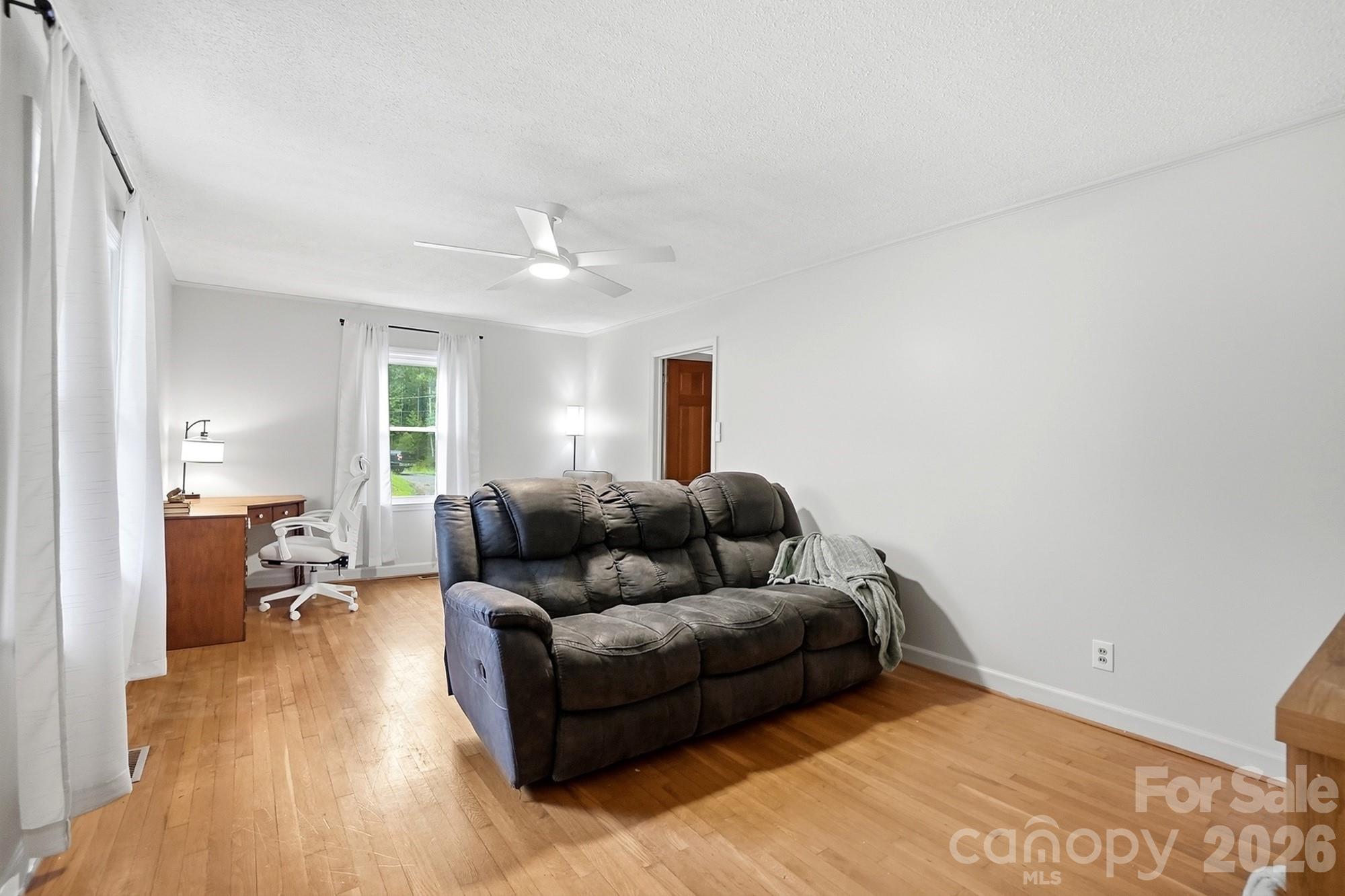 1021 Wedgewood Road Property Photo 16