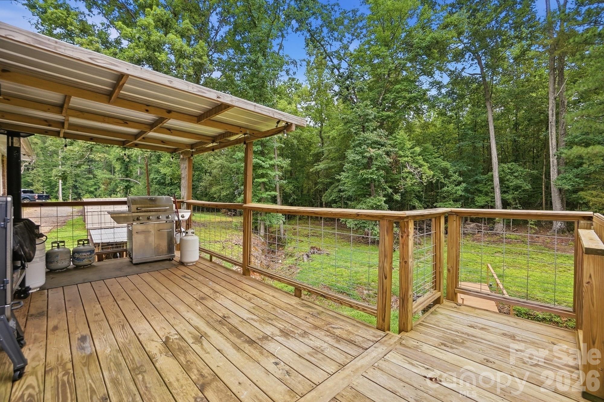 1021 Wedgewood Road Property Photo 32