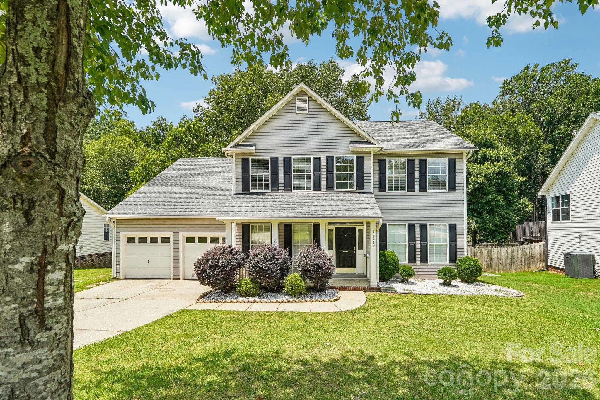 12119 Meadow Post Lane Property Photo 2