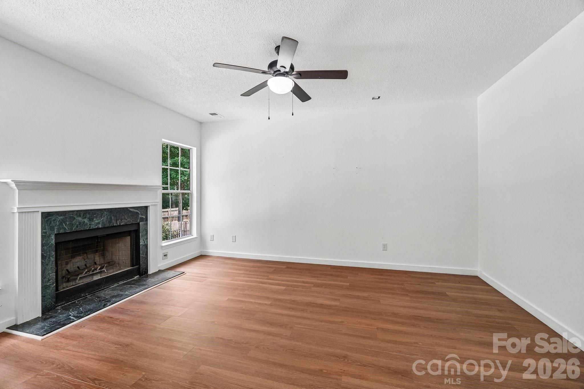 12119 Meadow Post Lane Property Photo 11