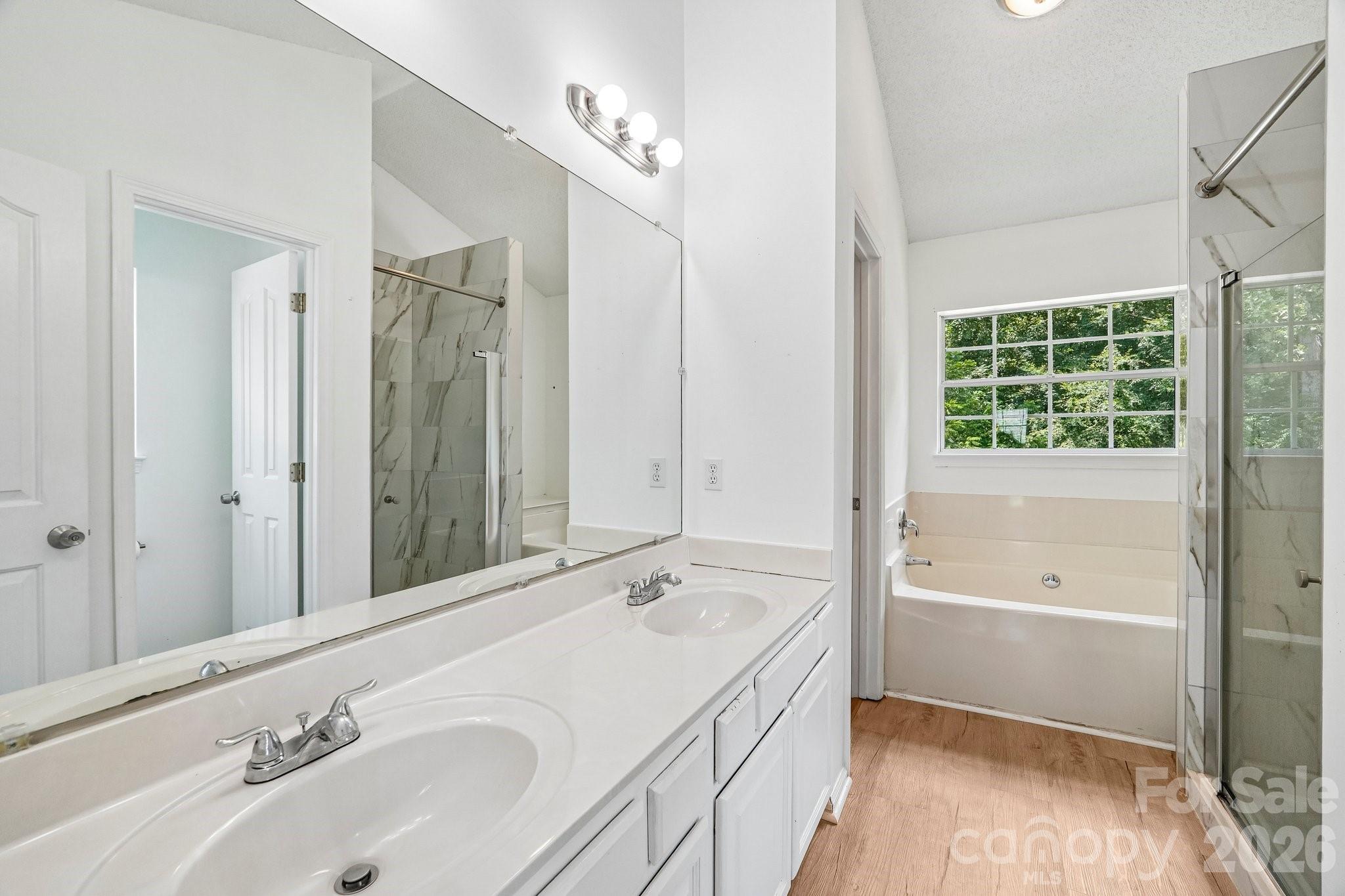 12119 Meadow Post Lane Property Photo 26