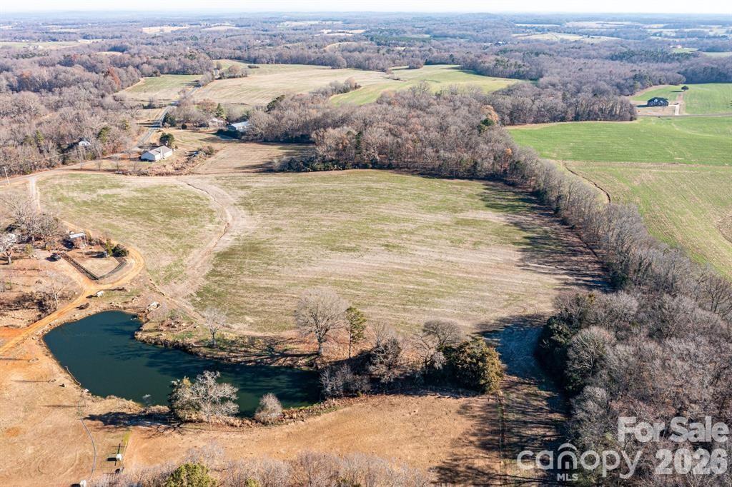 3904 Lucy Shortcut Road Property Photo 1