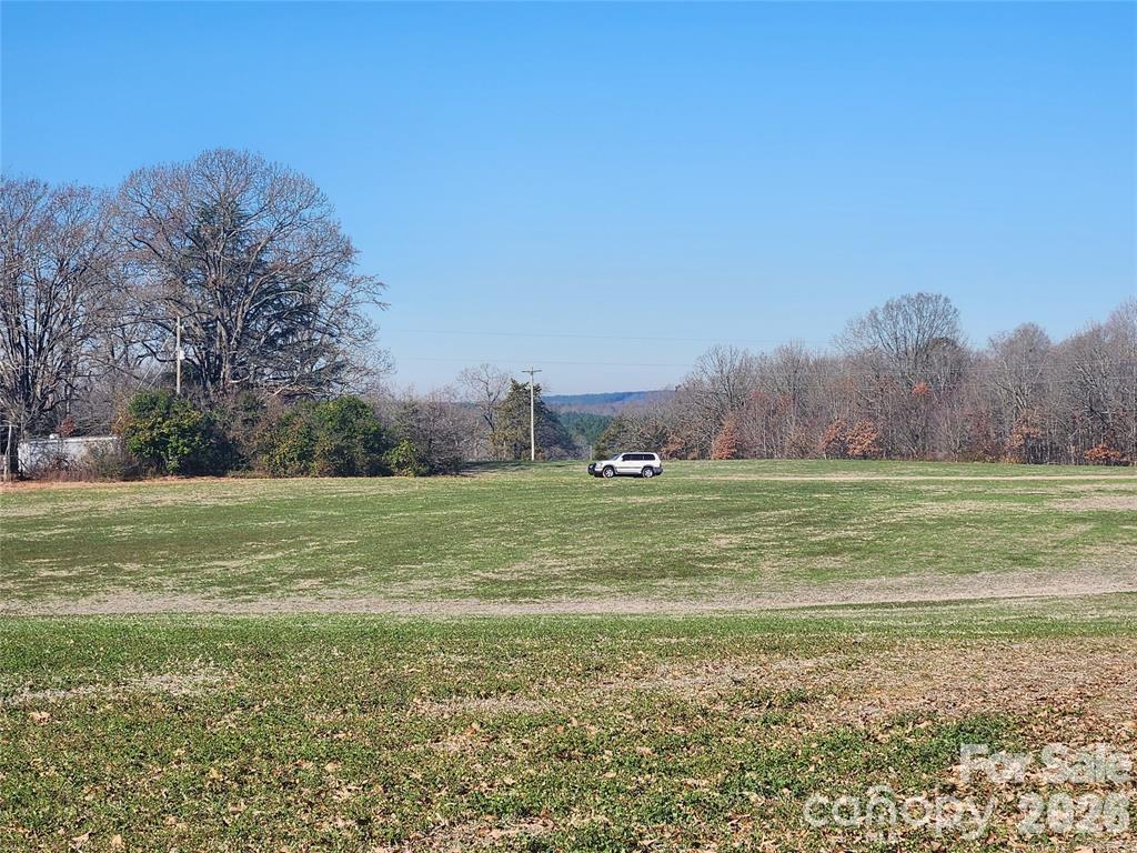 3904 Lucy Shortcut Road Property Photo 4