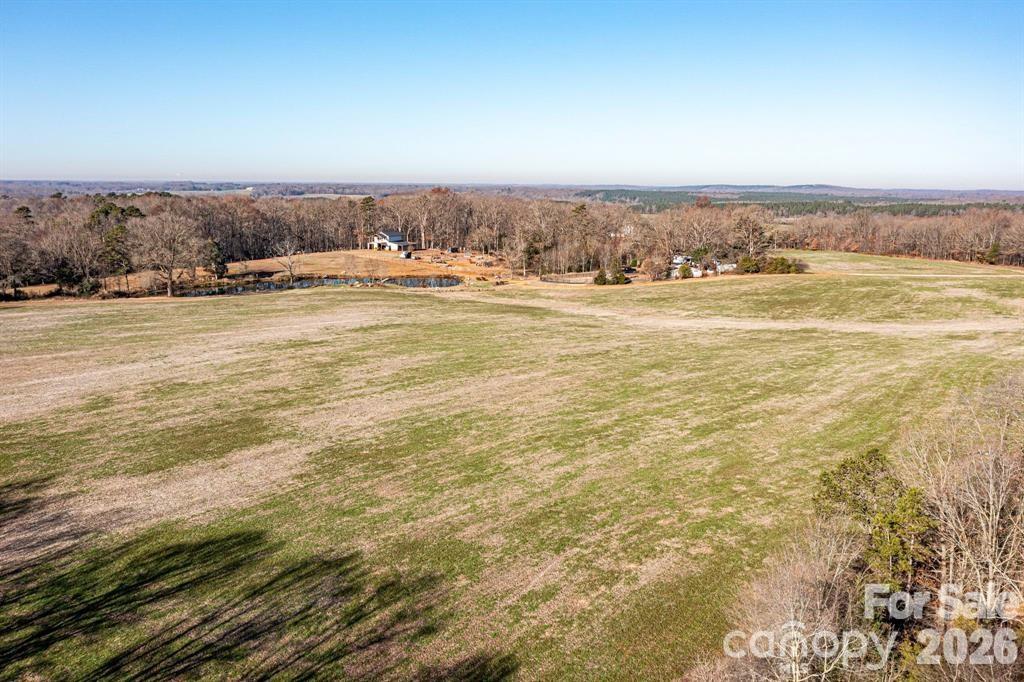 3904 Lucy Shortcut Road Property Photo 8