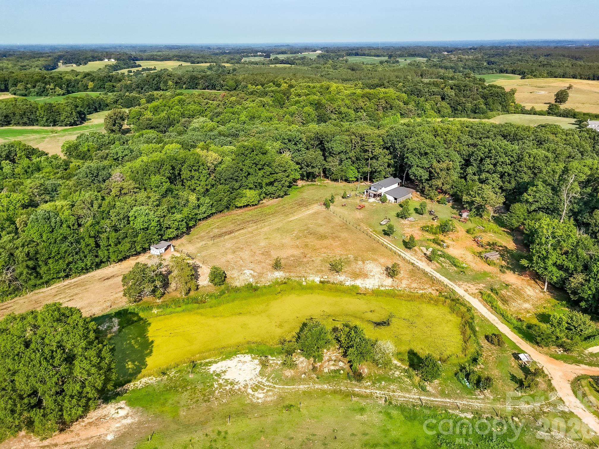 3904 Lucy Shortcut Road Property Photo 10