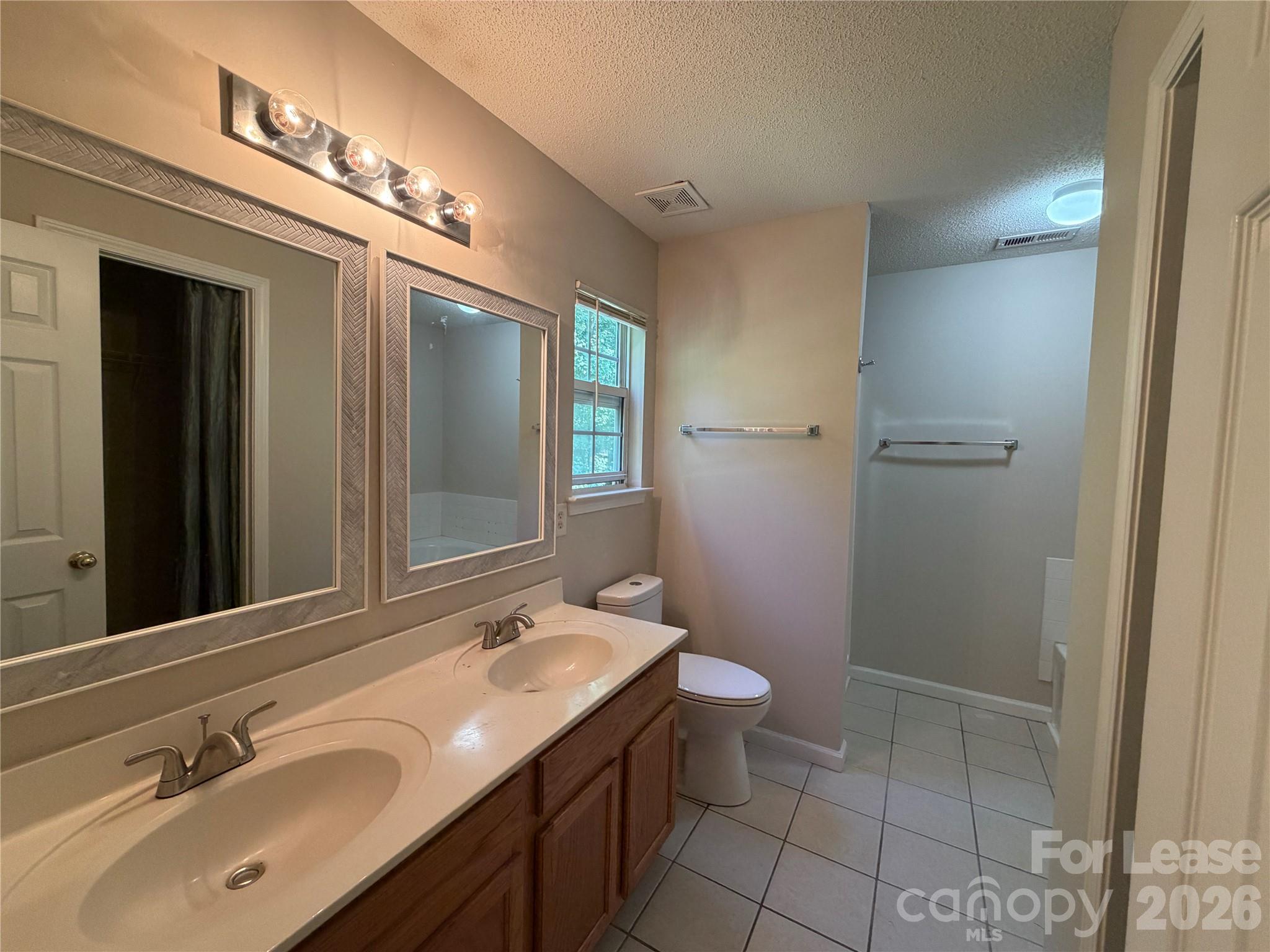 137 Camforth Drive Property Photo 15