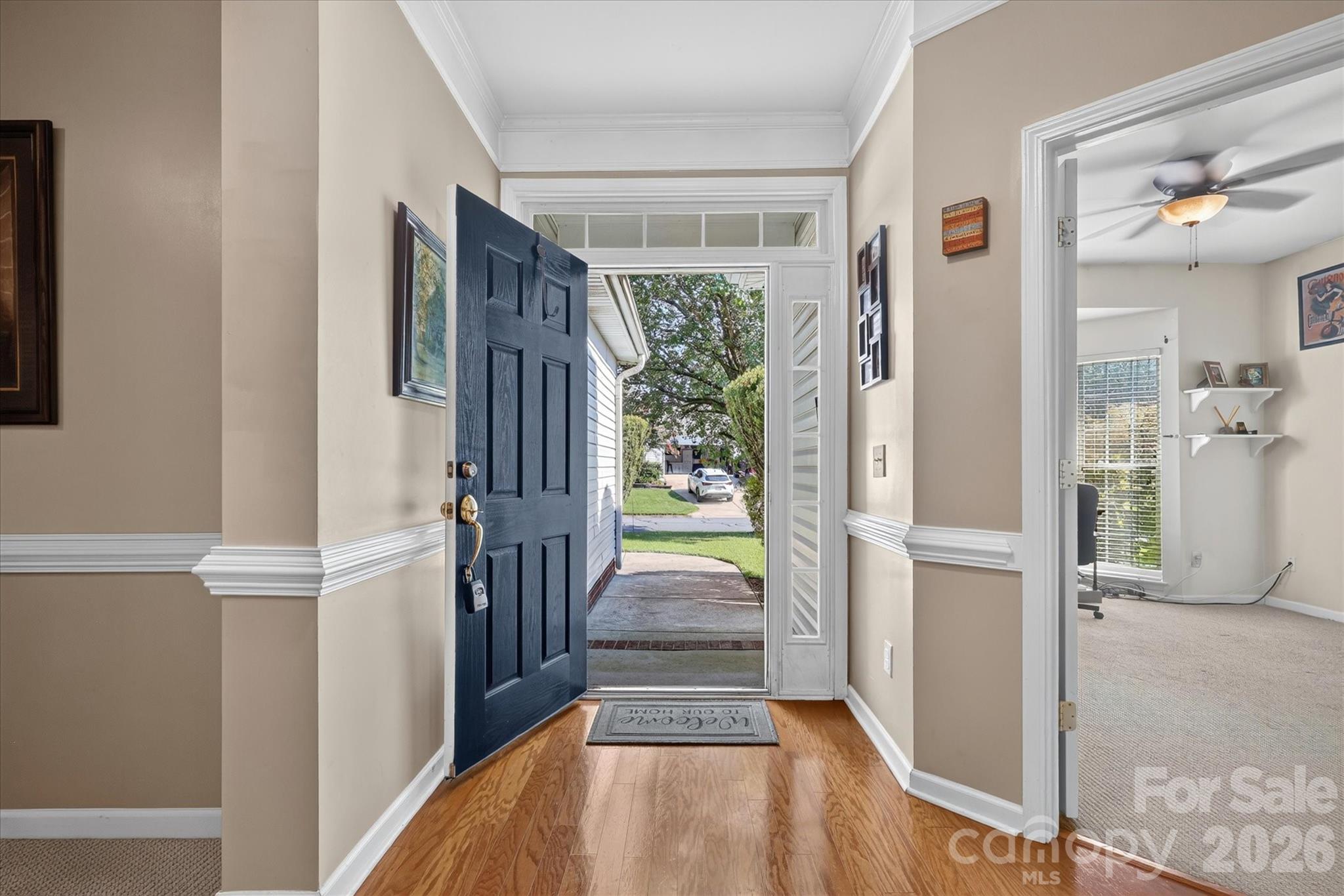 570 Surry Trace Circle Property Photo 6