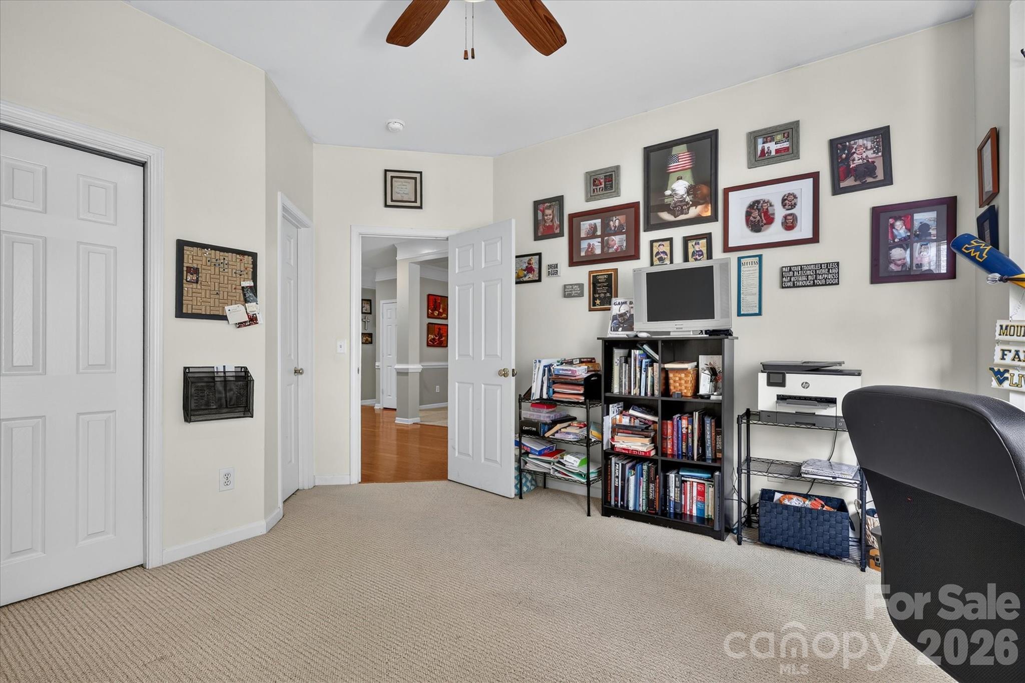 570 Surry Trace Circle Property Photo 9