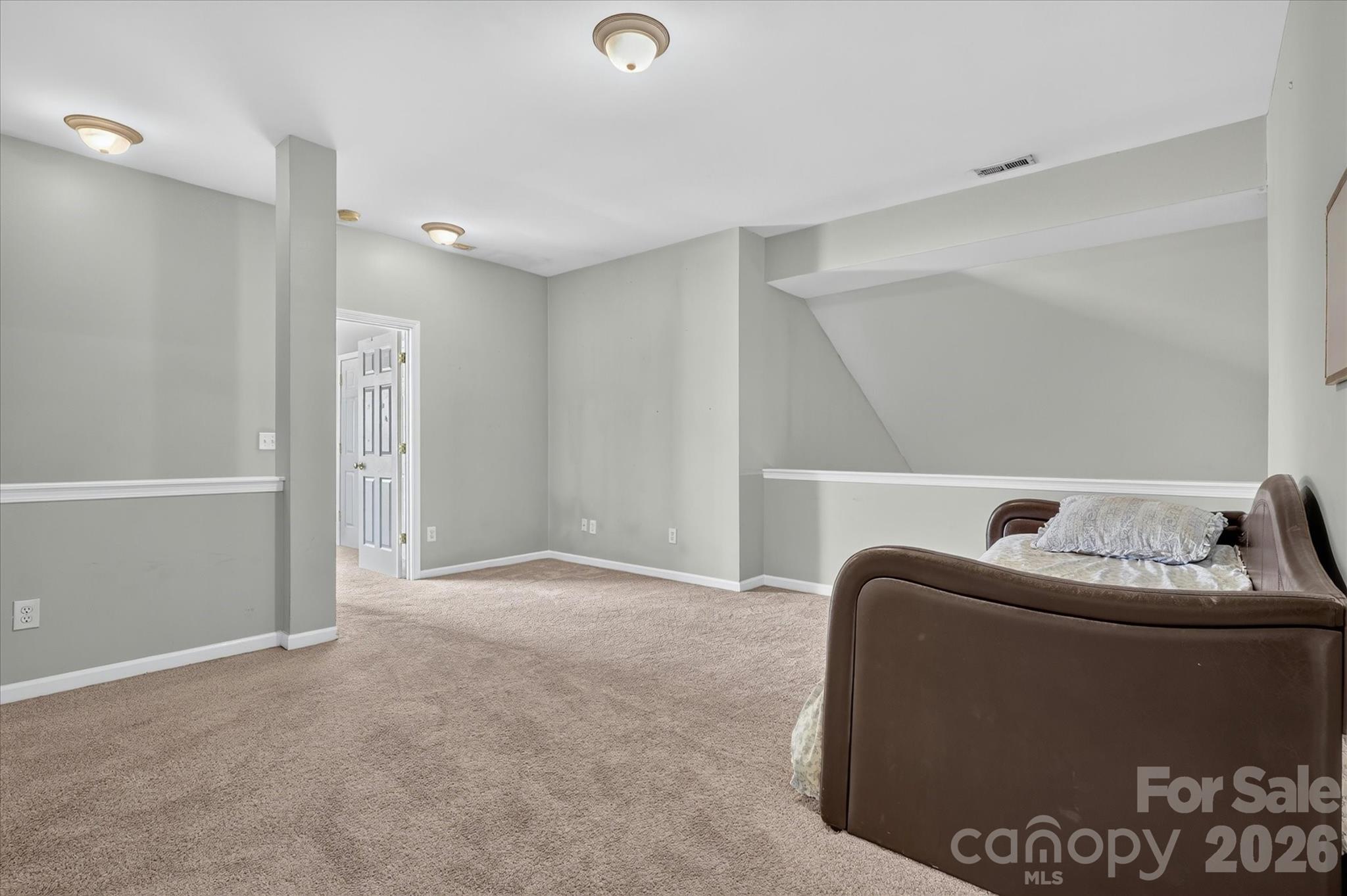 570 Surry Trace Circle Property Photo 33