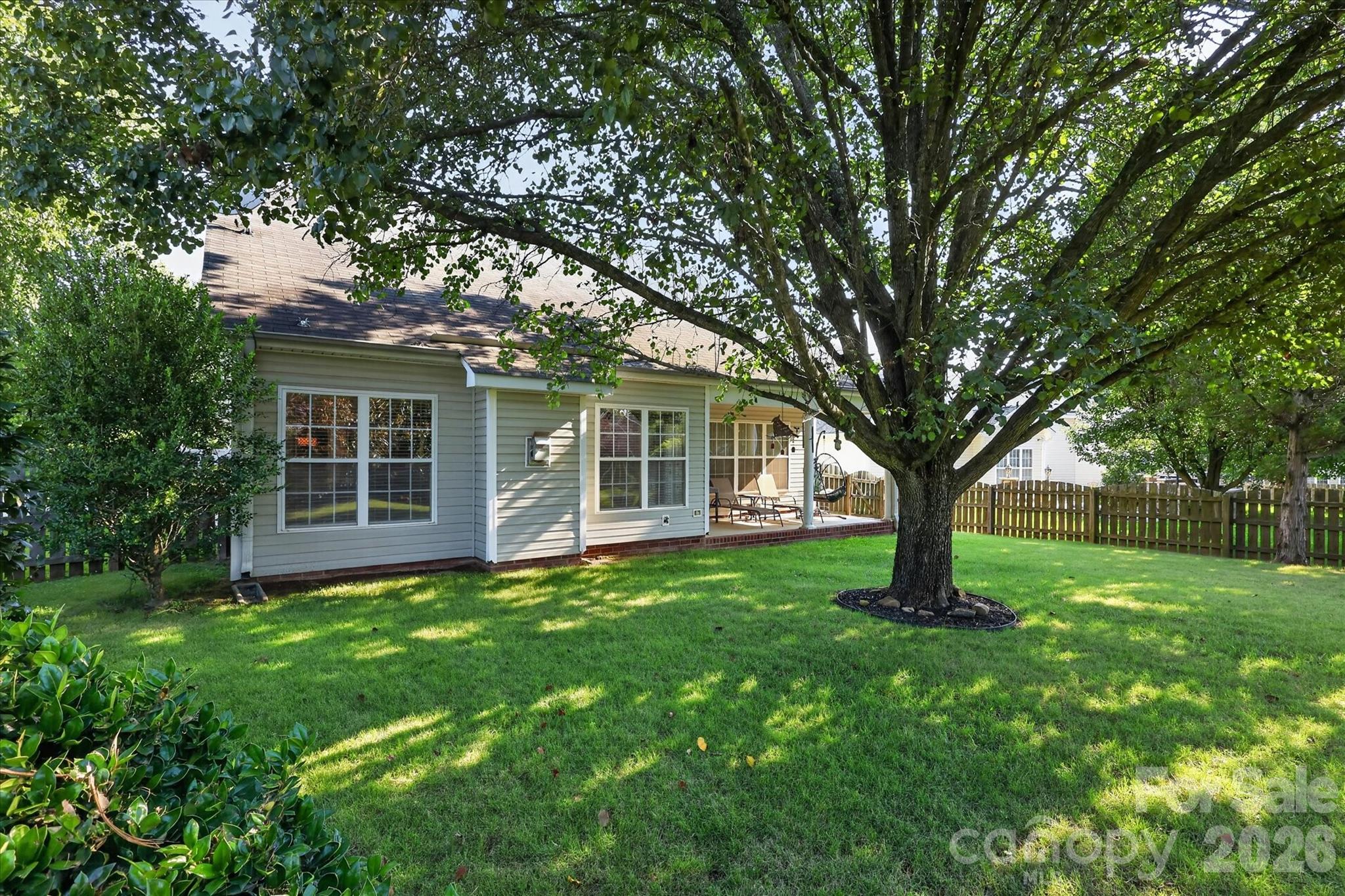 570 Surry Trace Circle Property Photo 40