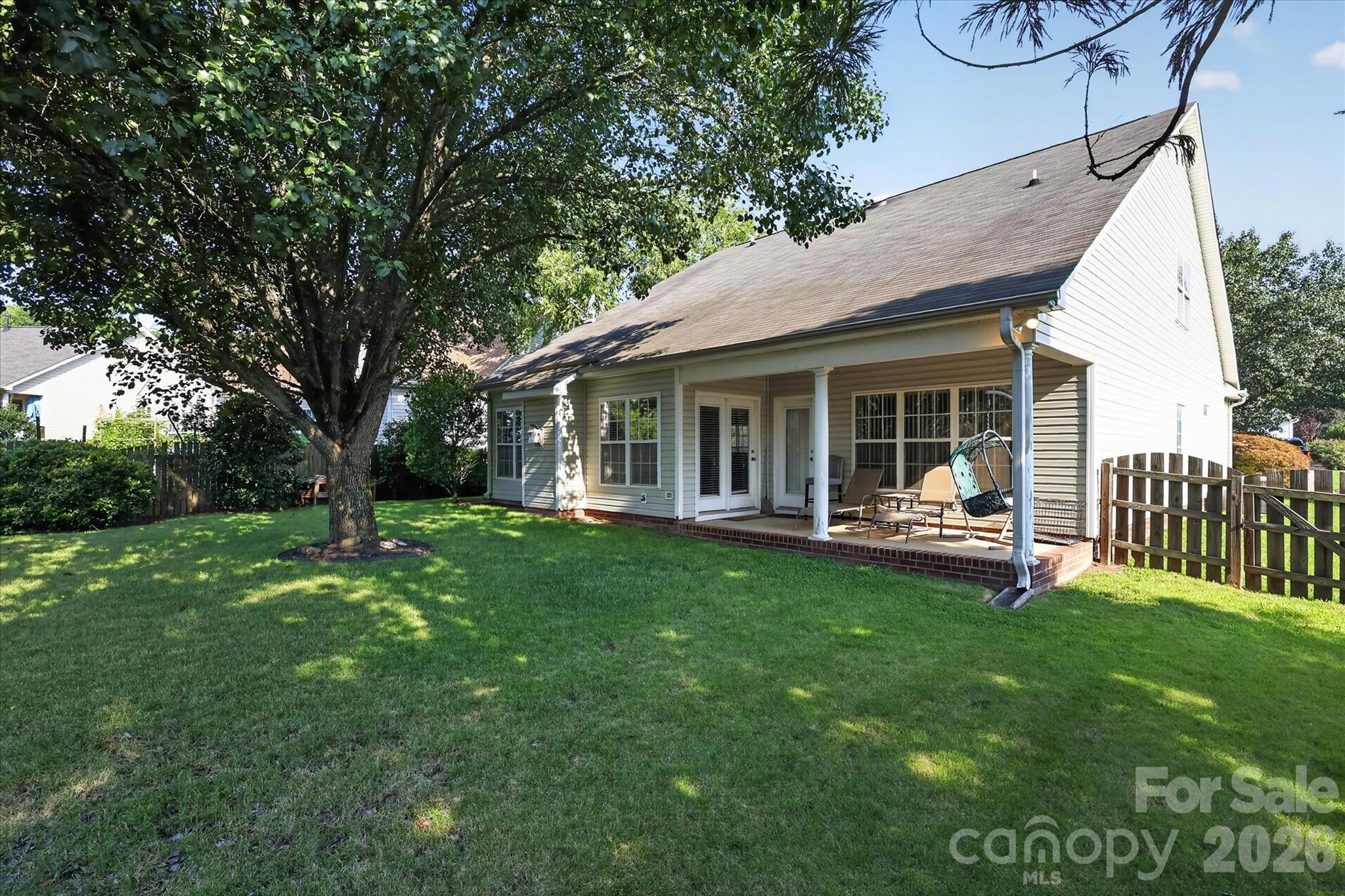 570 Surry Trace Circle Property Photo 42