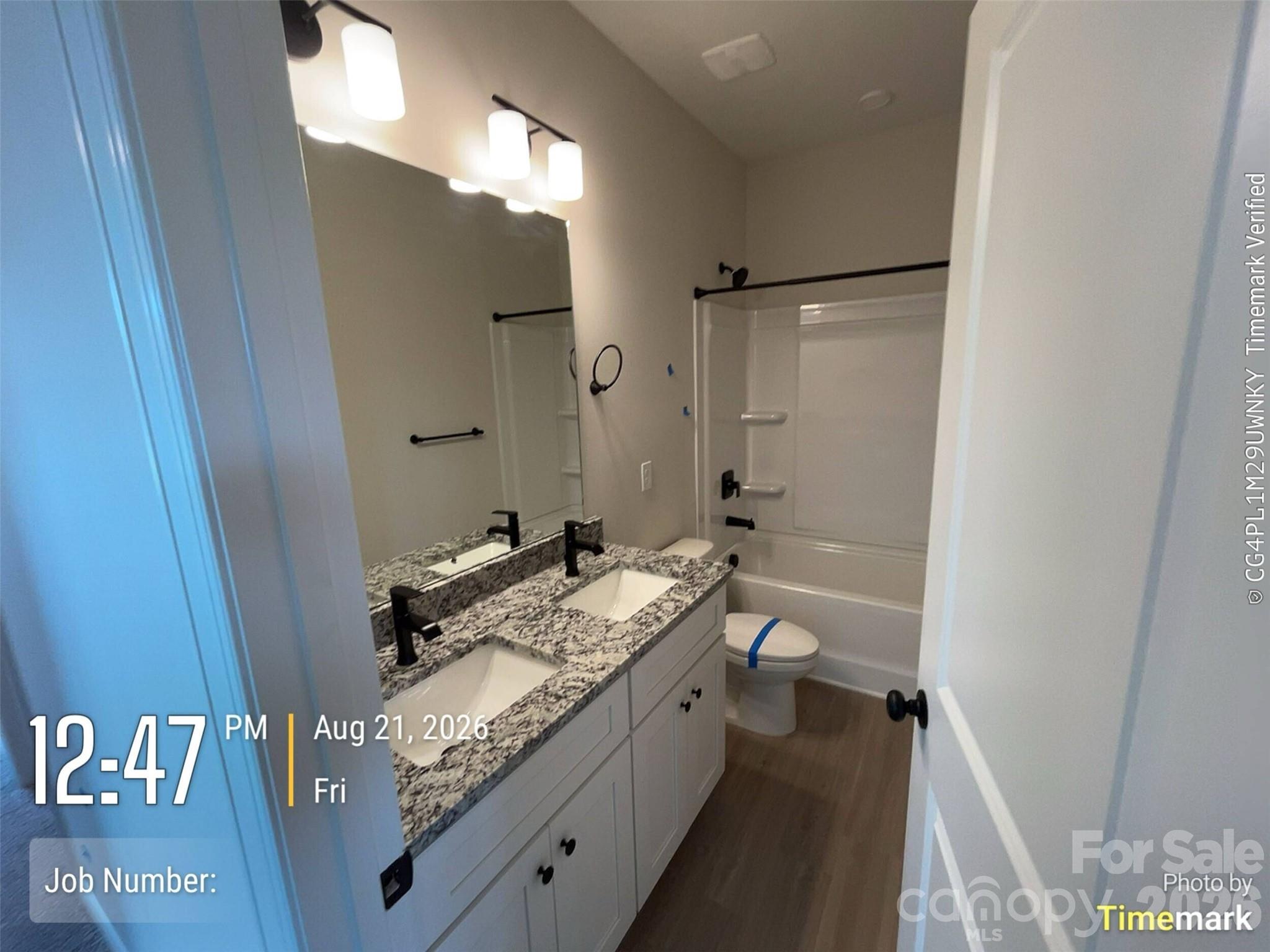 5105 Heron Lane Property Photo 7