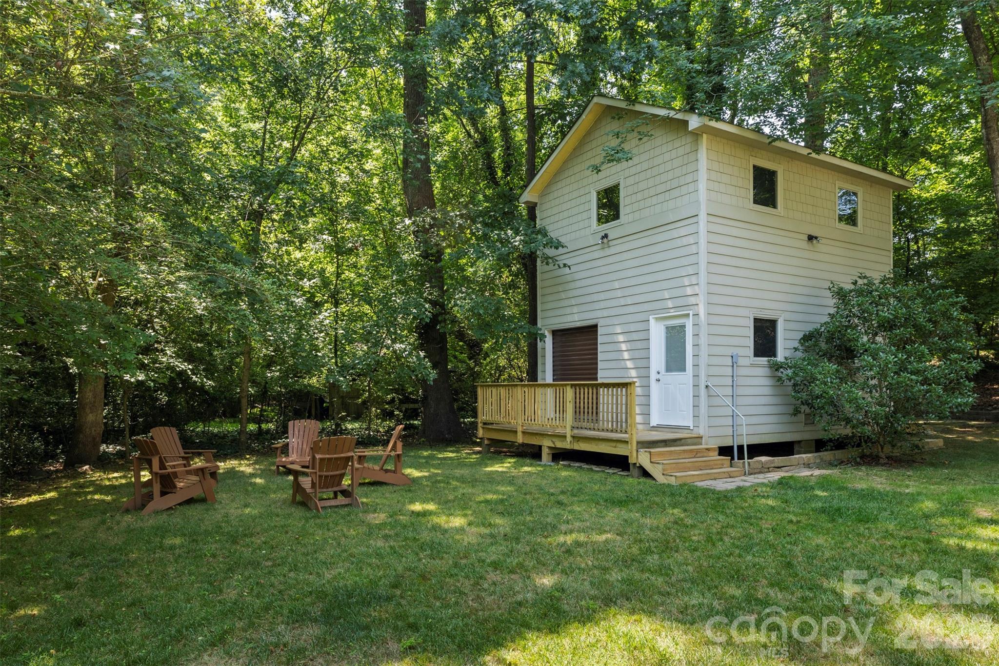 6219 Fair Valley Drive Property Photo 3