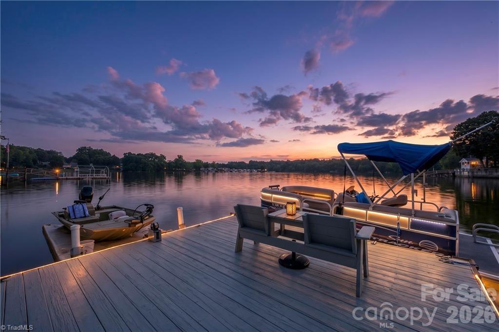 2113 Warf Road Property Photo 1
