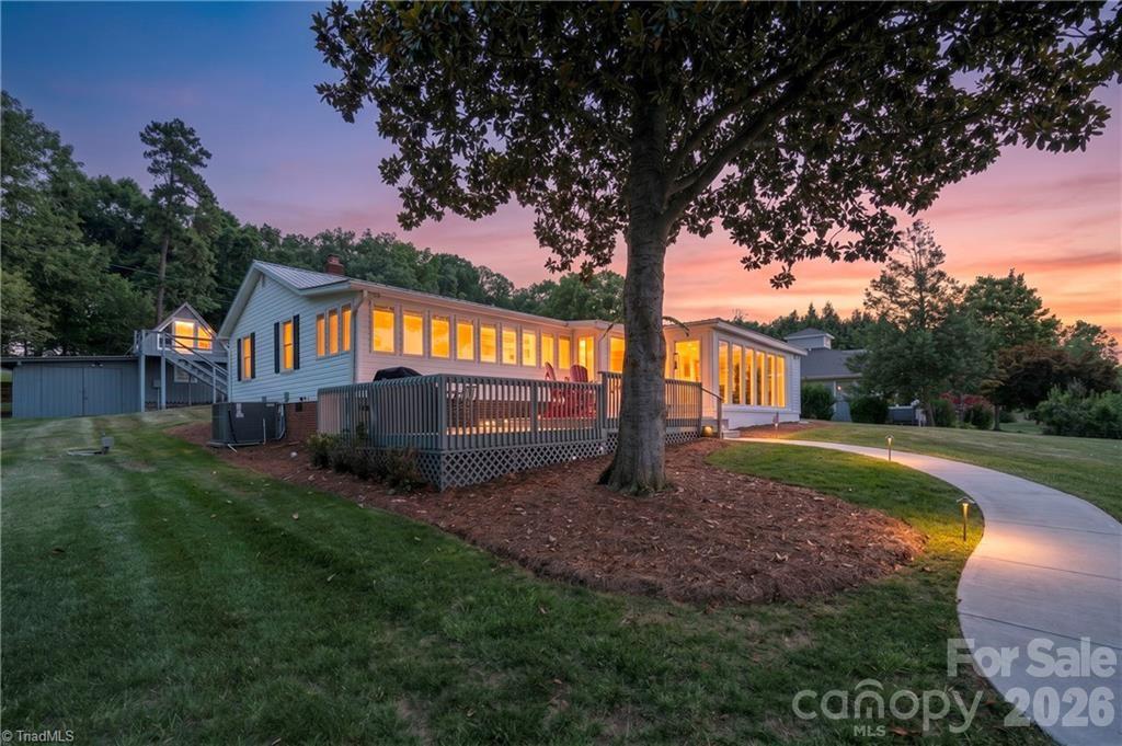 2113 Warf Road Property Photo 2