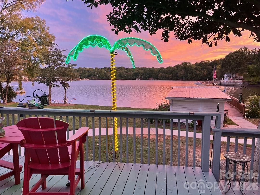 2113 Warf Road Property Photo 3