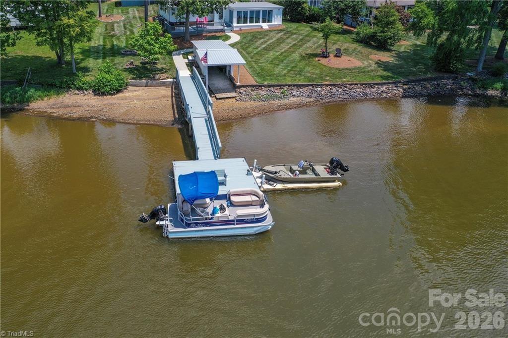 2113 Warf Road Property Photo 6