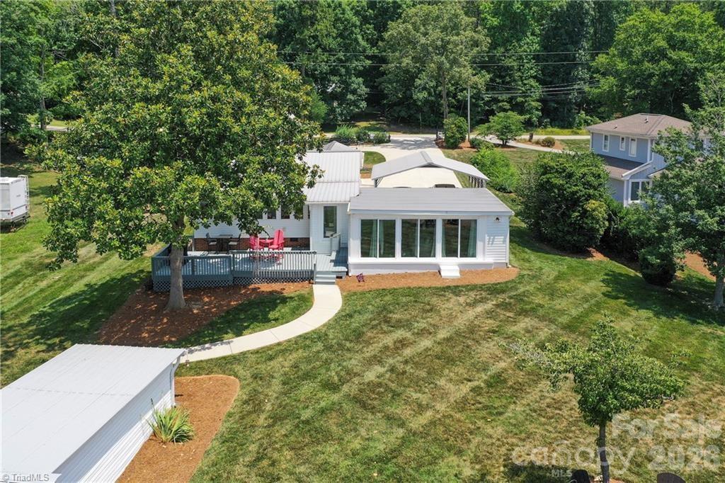 2113 Warf Road Property Photo 7