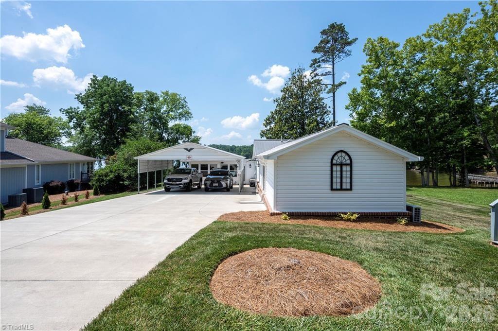 2113 Warf Road Property Photo 11