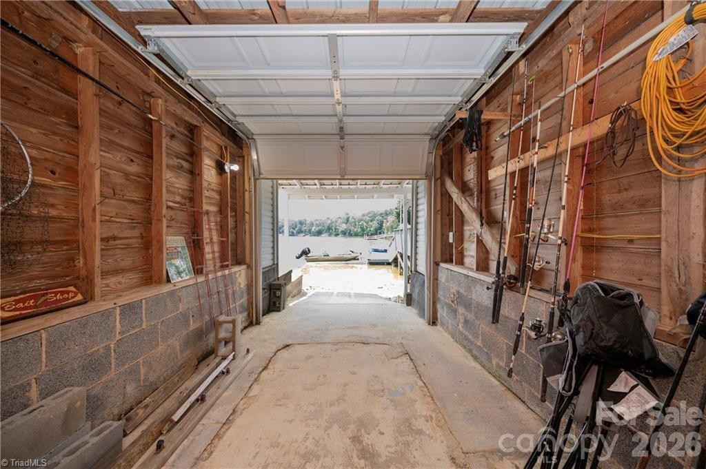 2113 Warf Road Property Photo 16