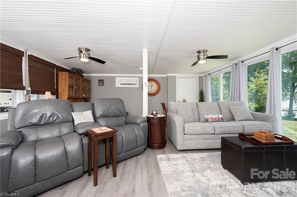 2113 Warf Road Property Photo 21