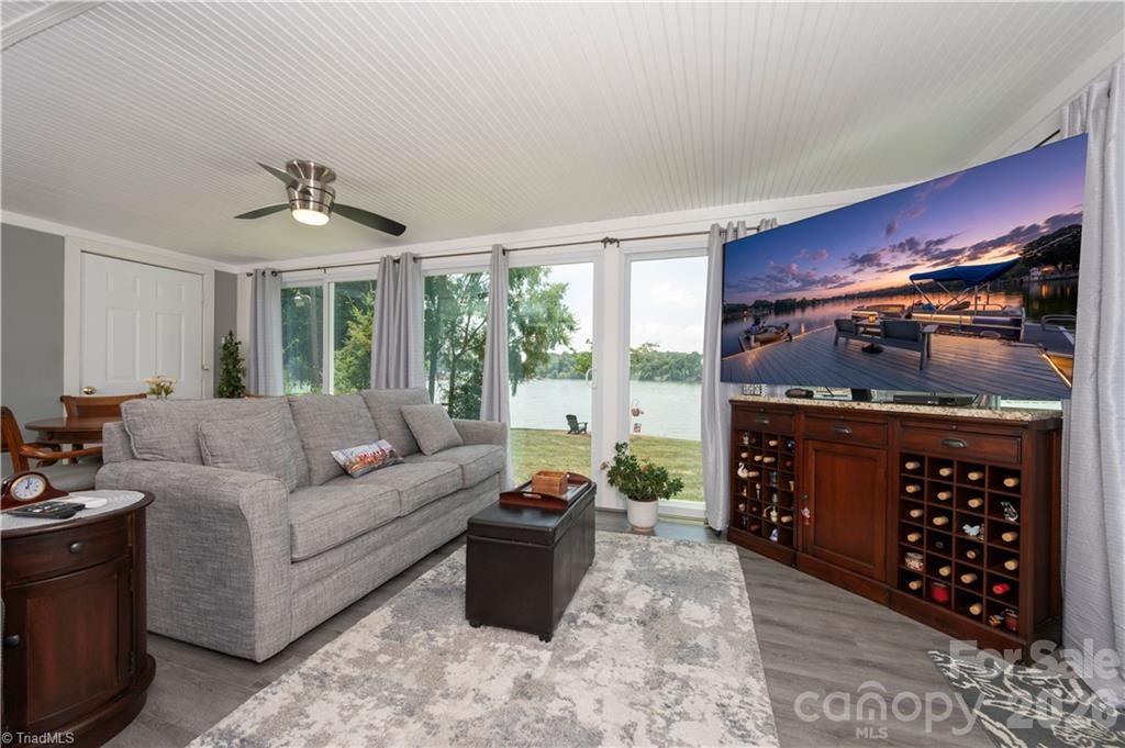 2113 Warf Road Property Photo 22