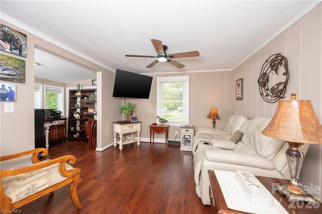 2113 Warf Road Property Photo 26