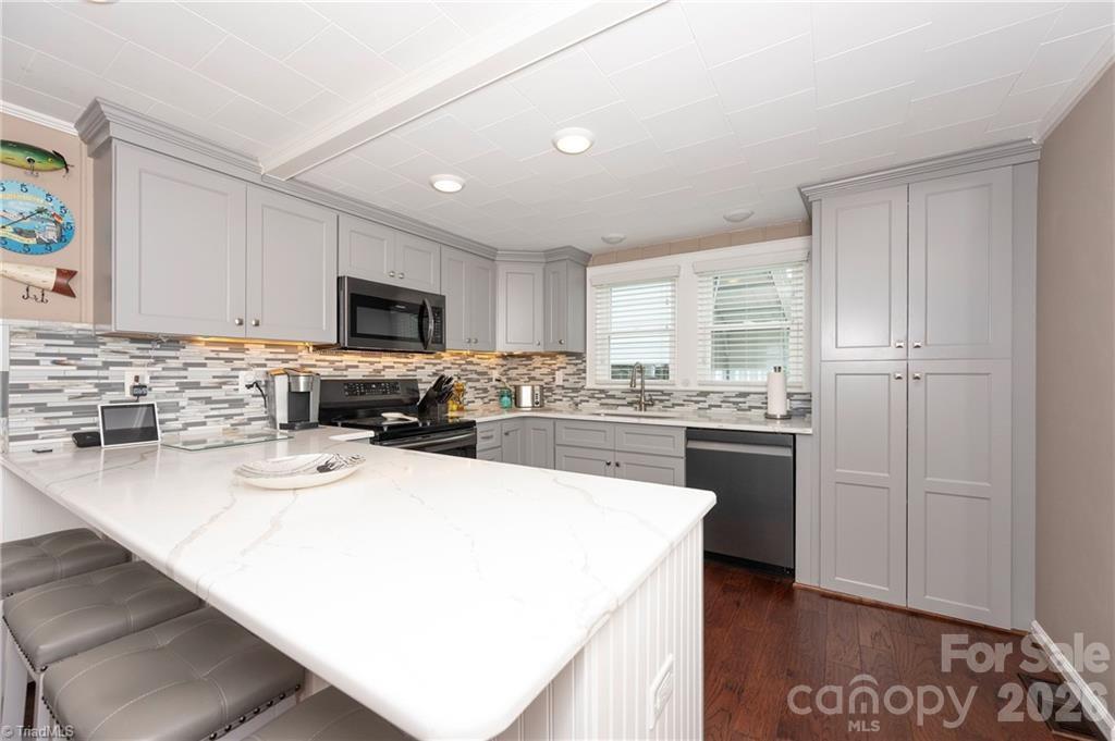 2113 Warf Road Property Photo 30