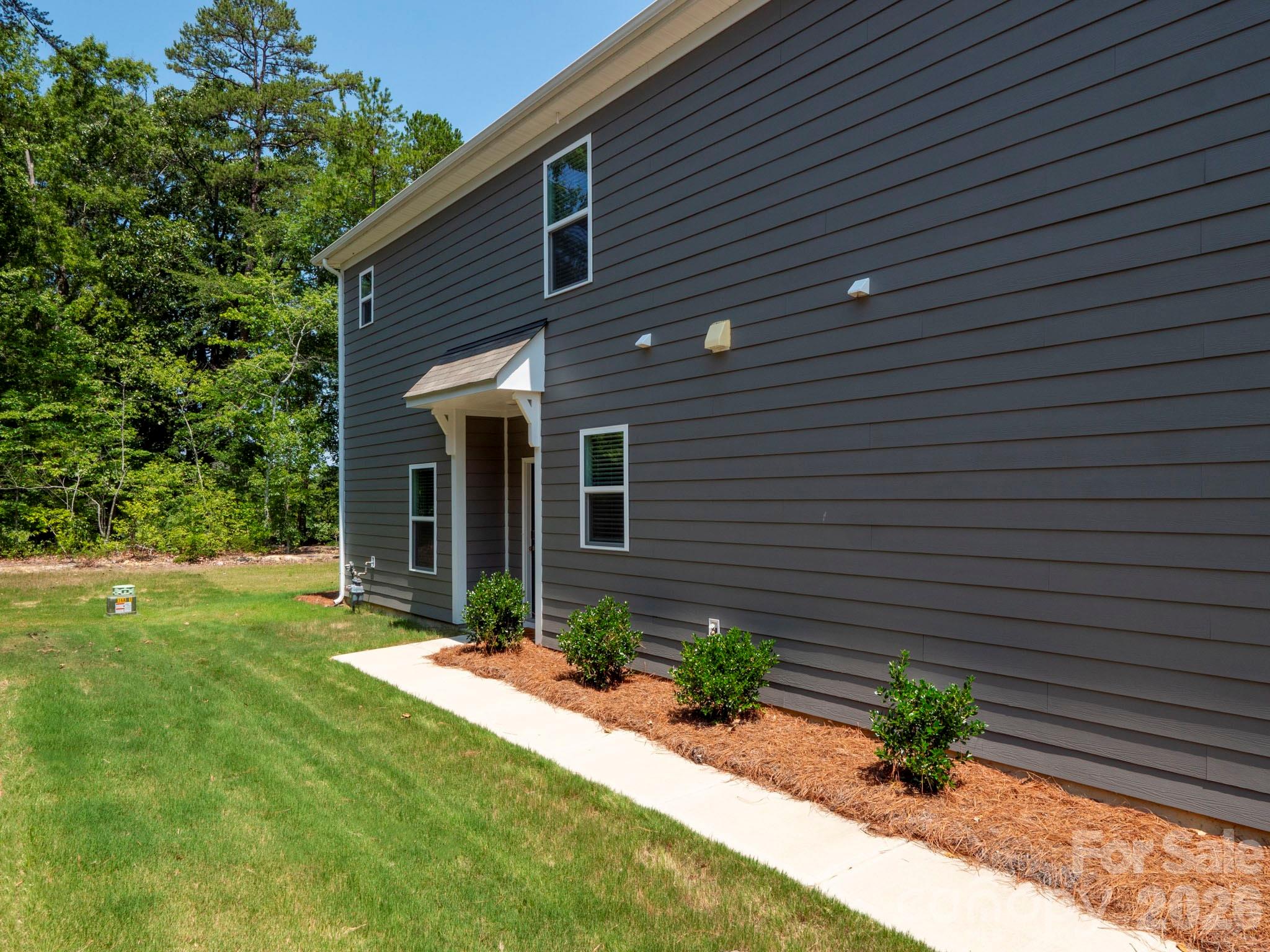 3545 Secrest Landing Property Photo 4