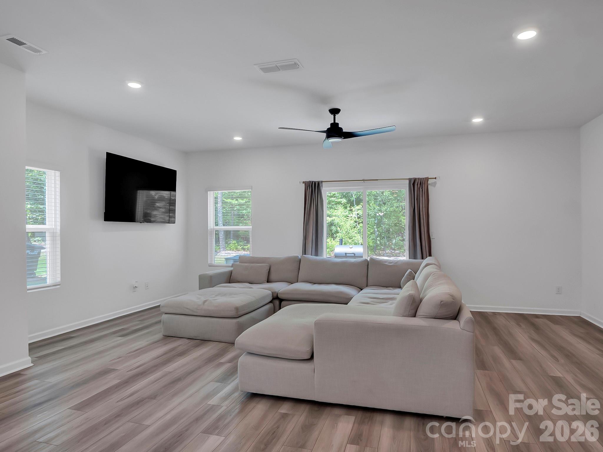 3545 Secrest Landing Property Photo 8