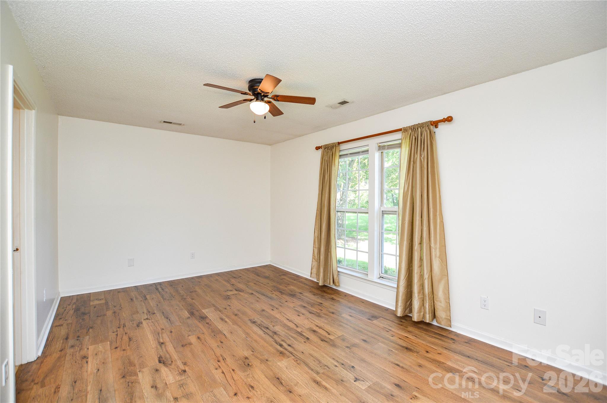 3300 Braefield Drive N/a Property Photo 14