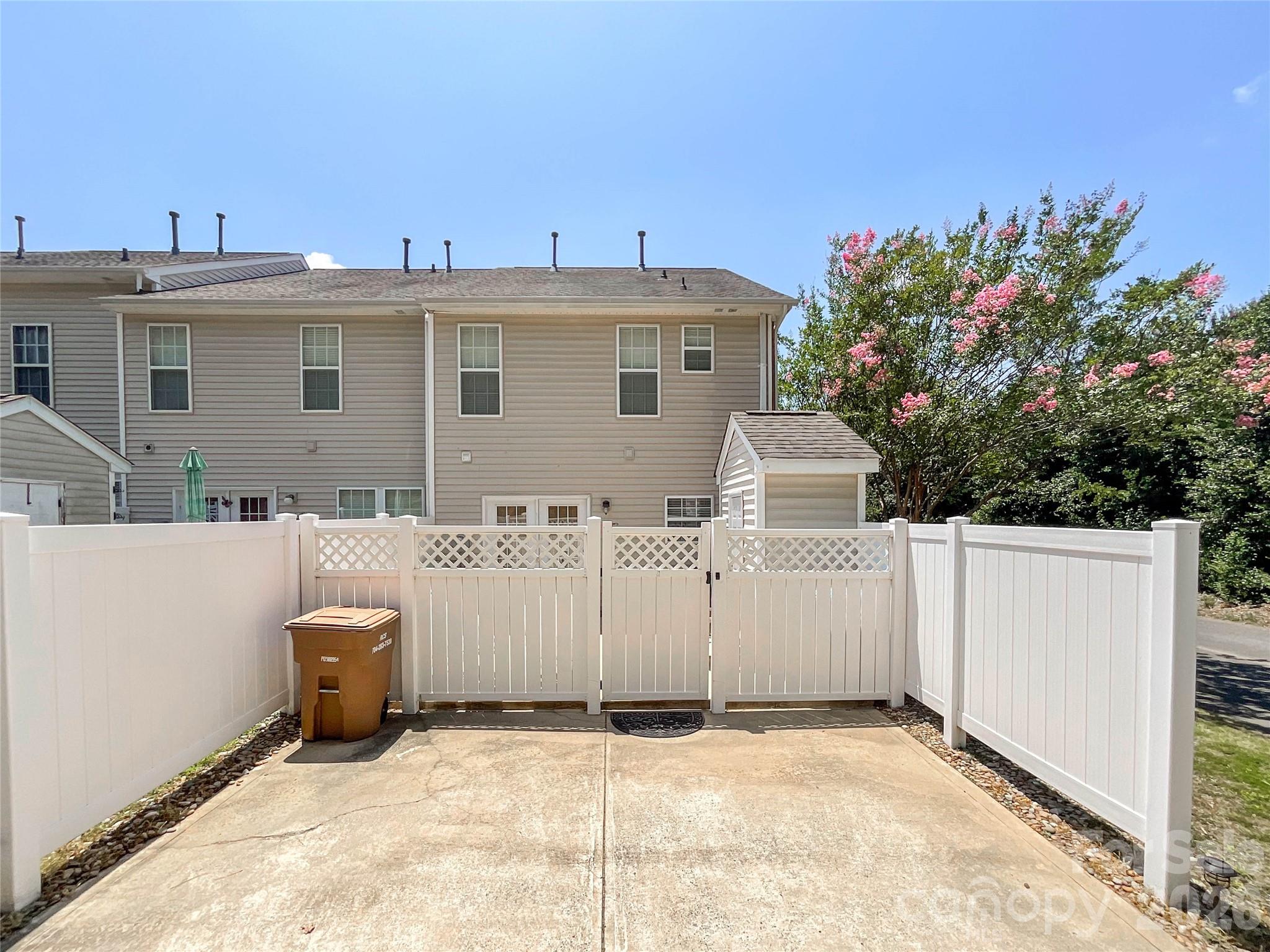 3901 #d Christine Lane Property Photo 31