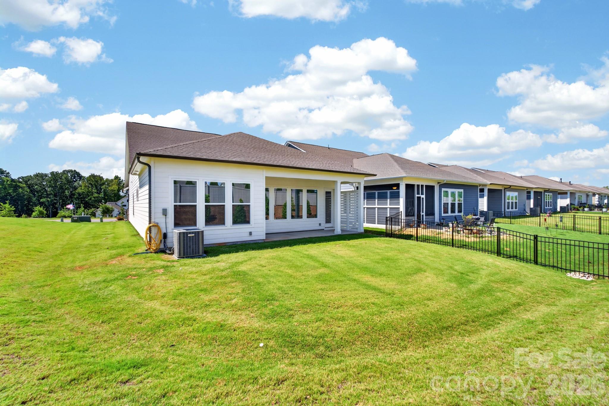 1306 Idyllic Lane Property Photo 4