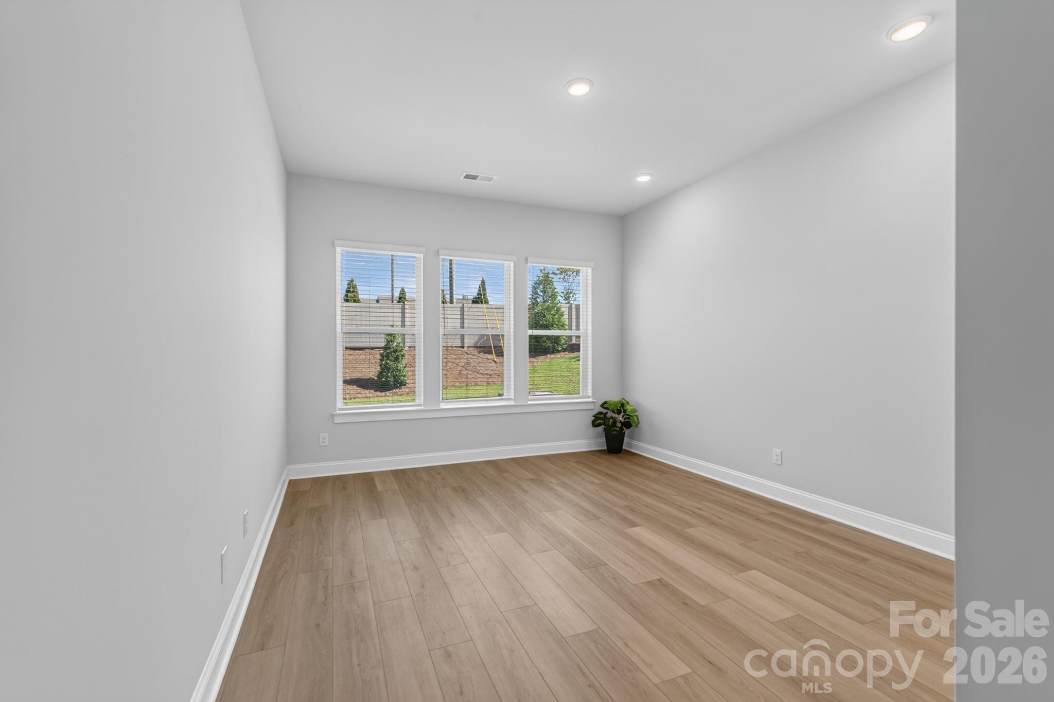 1306 Idyllic Lane Property Photo 19