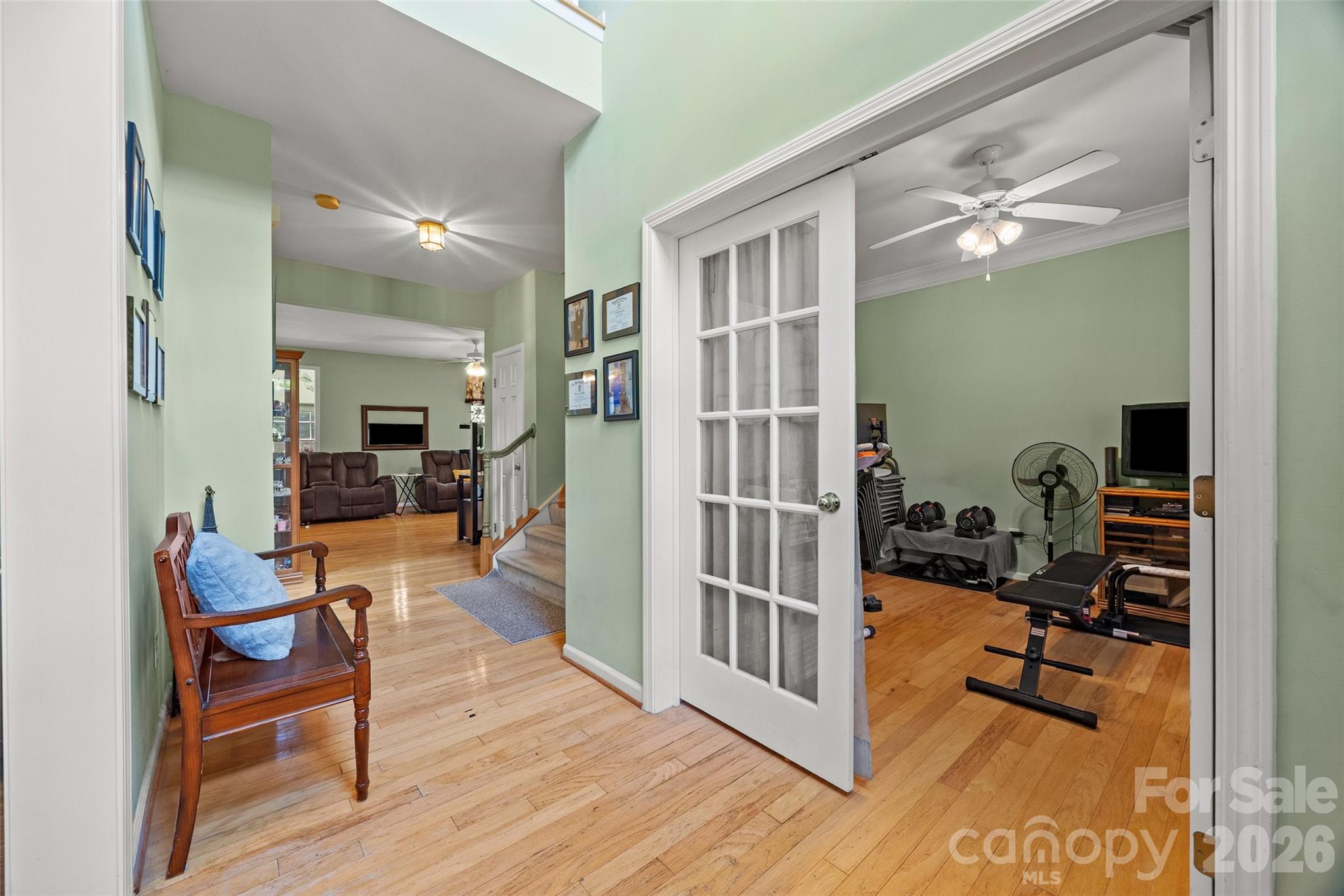 659 E Cheval Drive Property Photo 7