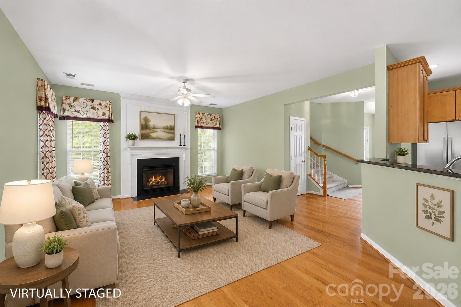 659 E Cheval Drive Property Photo 15