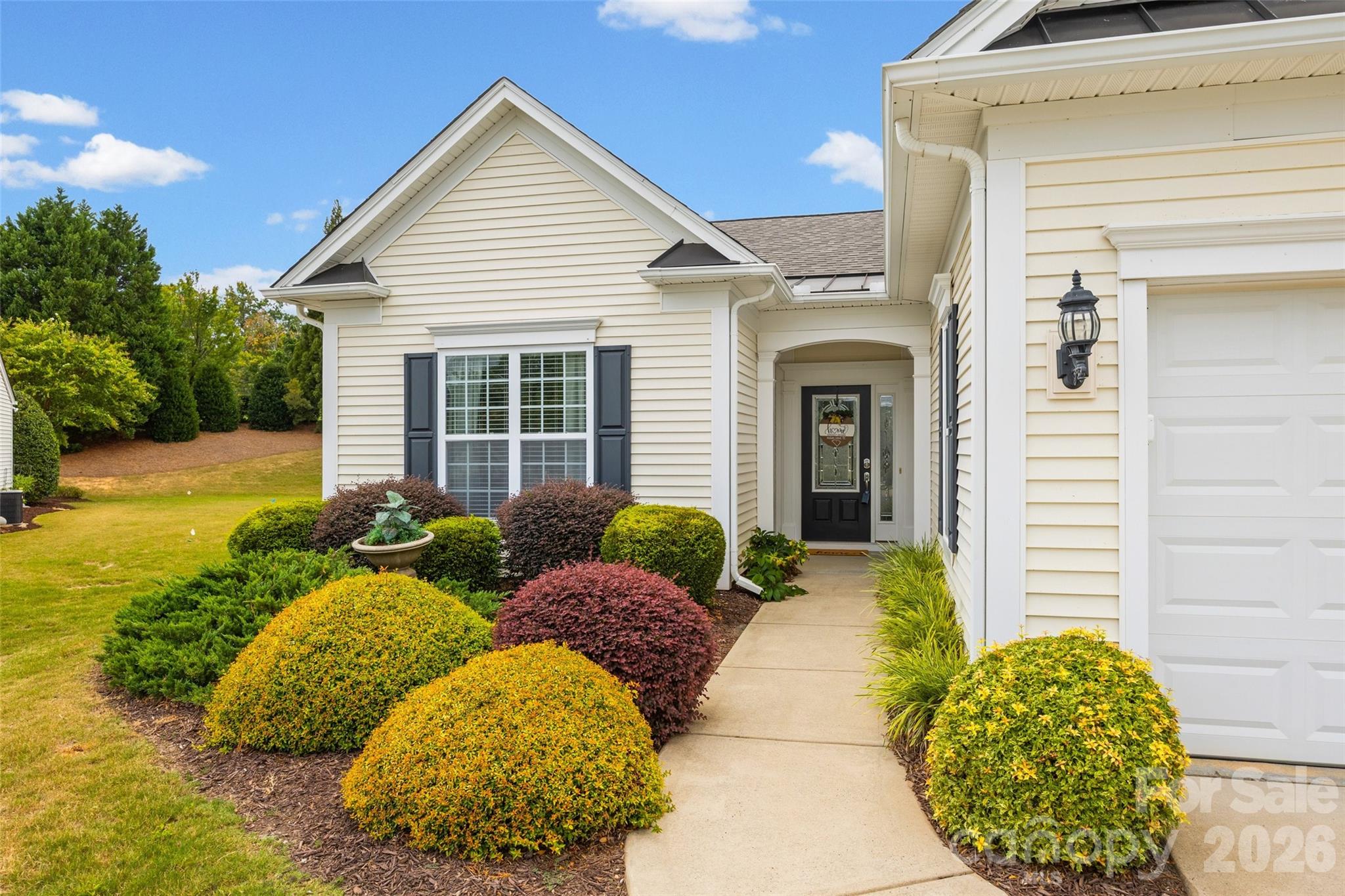 2027 Maned Goose Court Property Photo 2
