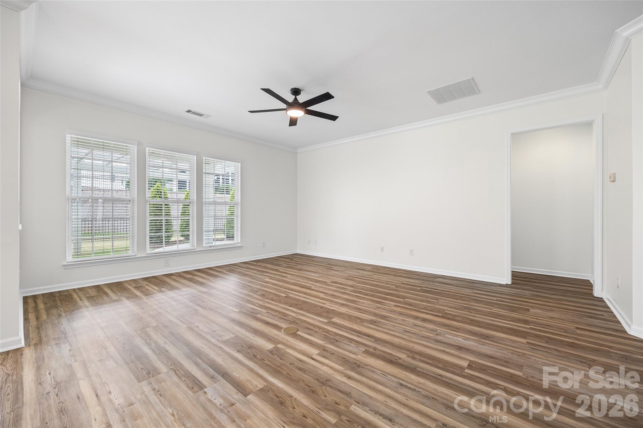 2027 Maned Goose Court Property Photo 7