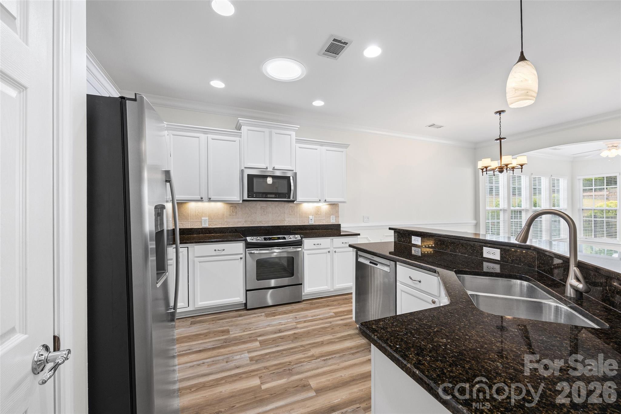 2027 Maned Goose Court Property Photo 11
